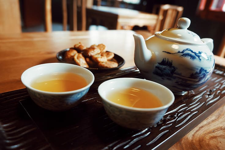 An indispensable habit of tea drinking
