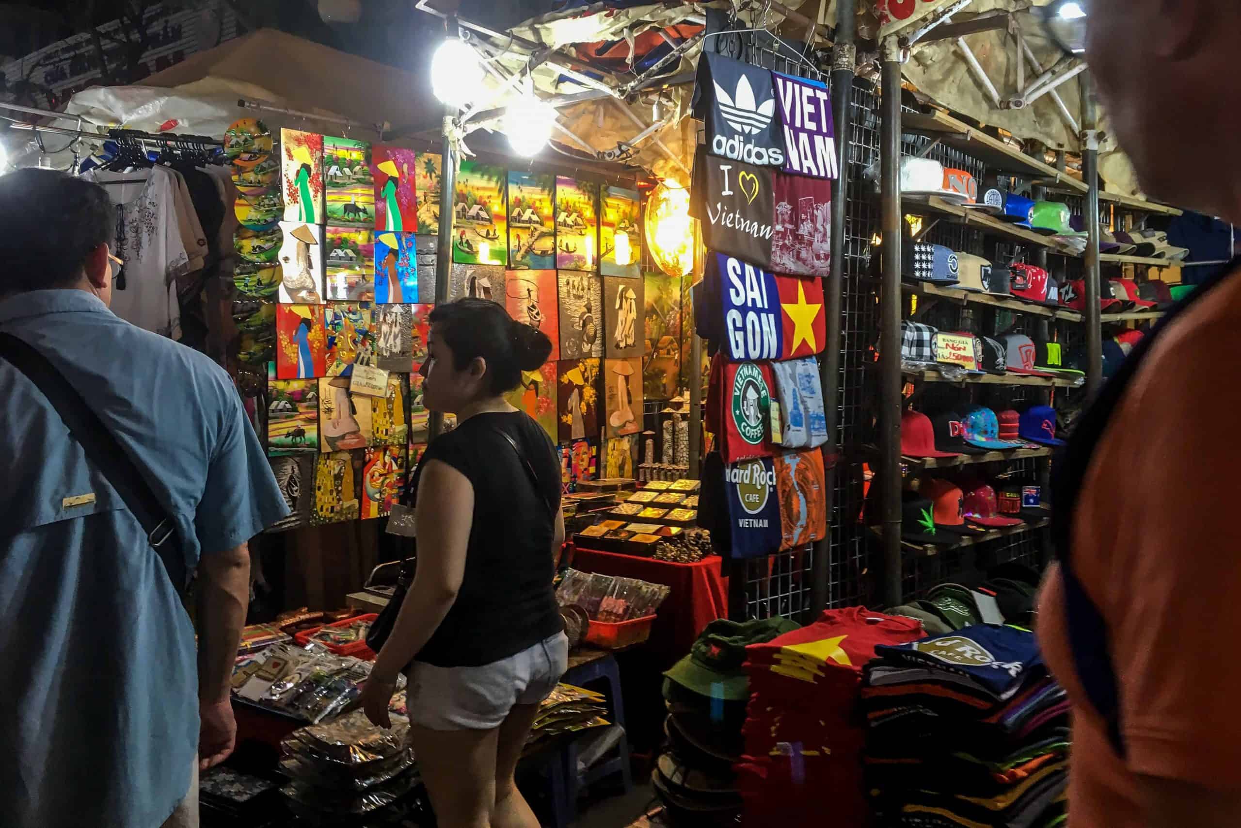 Ben Thanh night Market - night markets in Vietnam