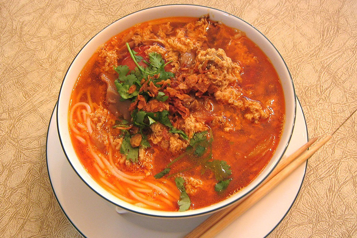 Bun rieu cua at Ben Thanh market