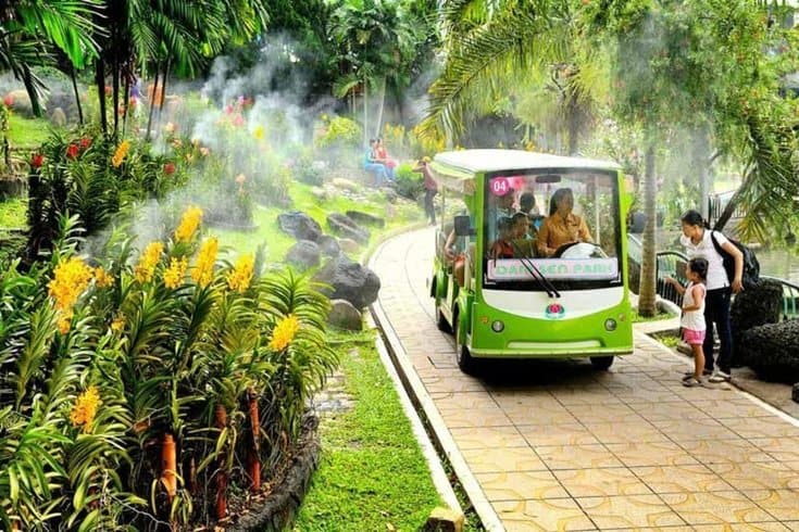 Bus in yang bay ecopark