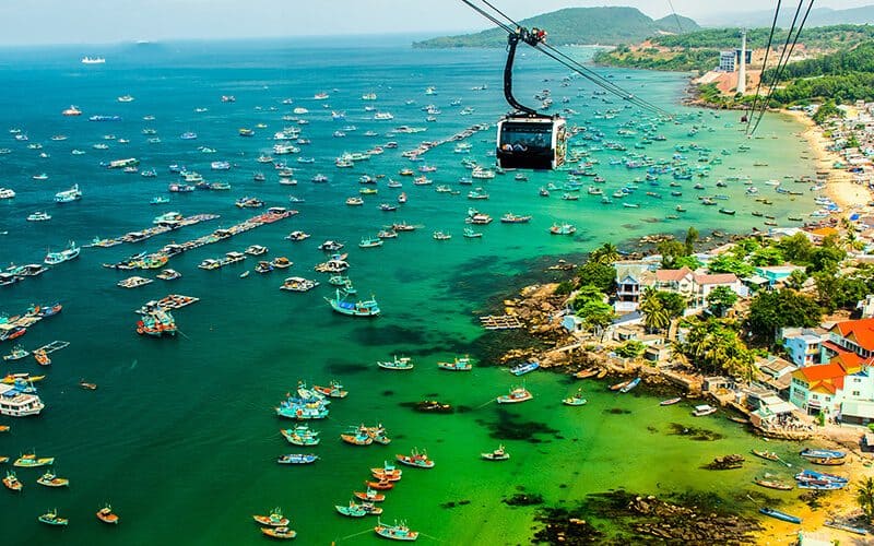 Cable car to Hon Thom island
