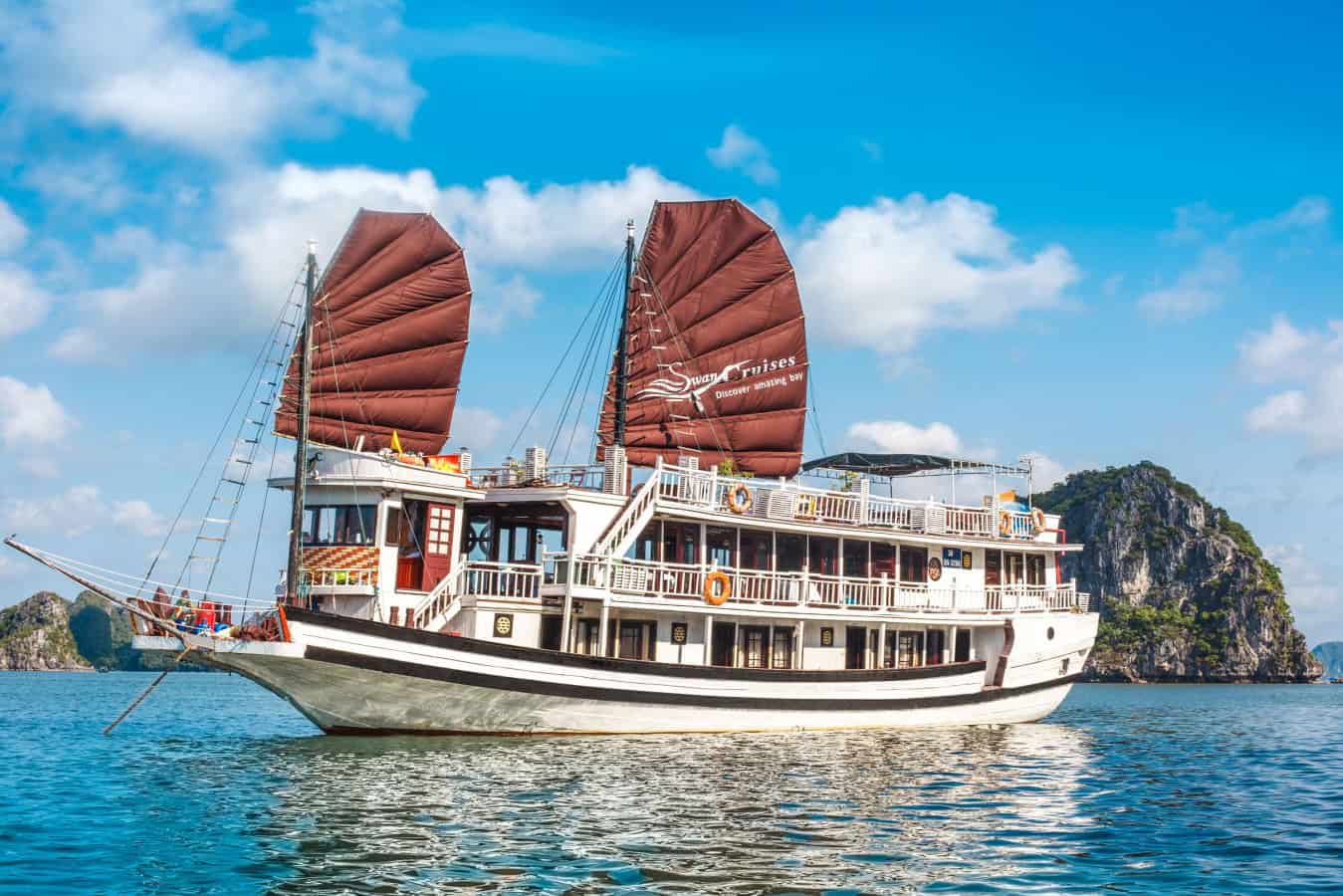 Cruising in Halong bay in January