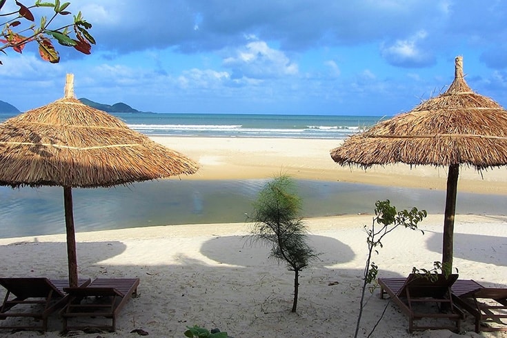 Dai Lanh seaside