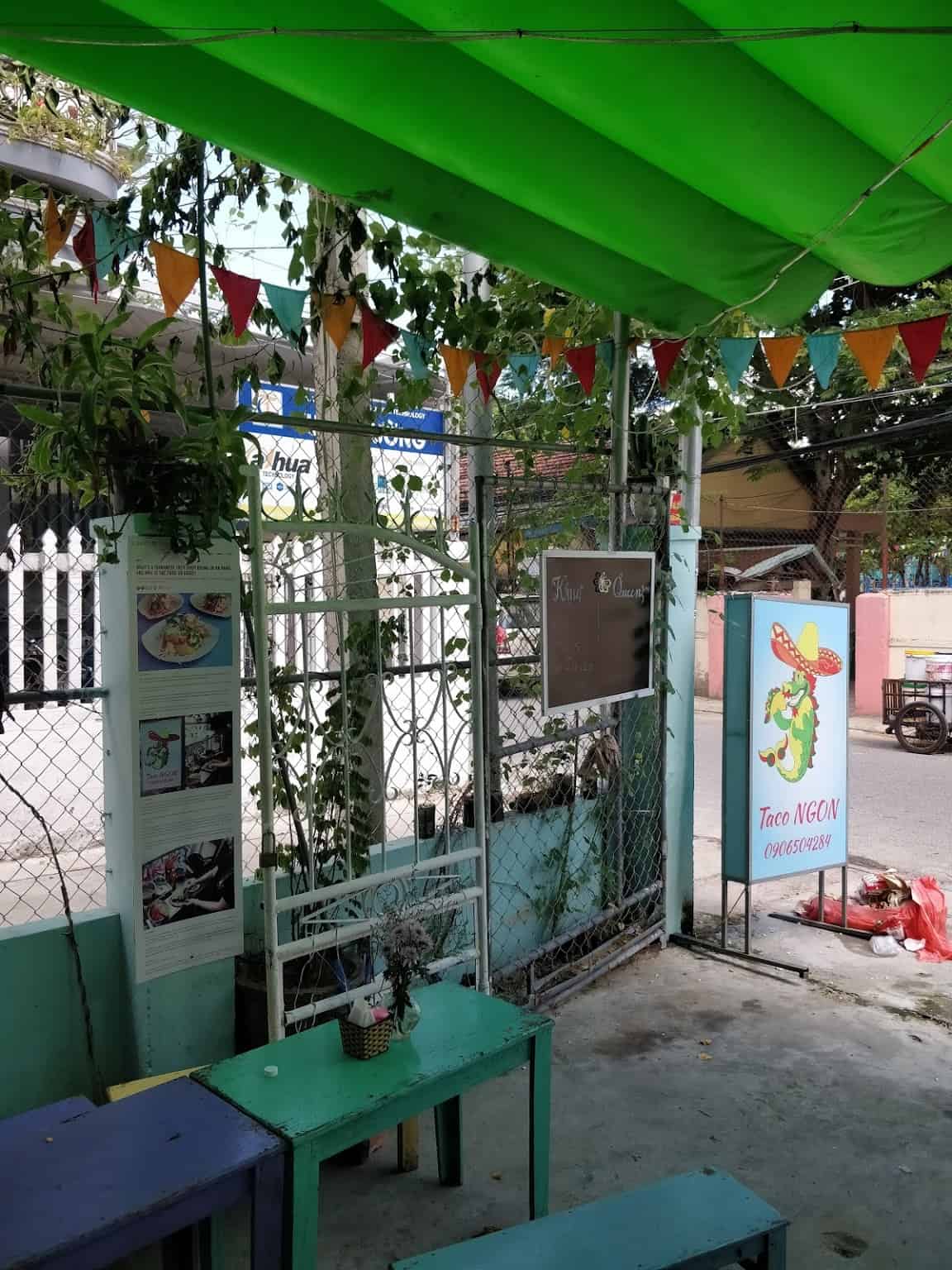 Decoration in Taco Ngon