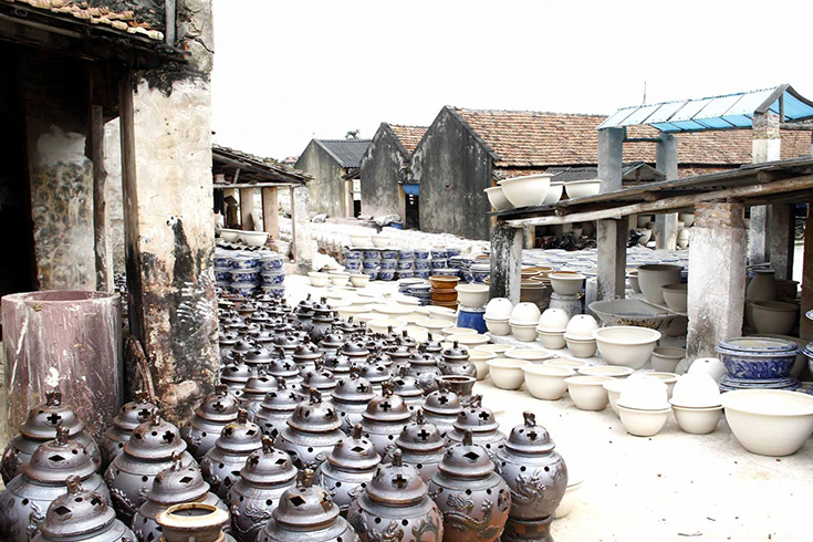 Handicraft Coal Statues