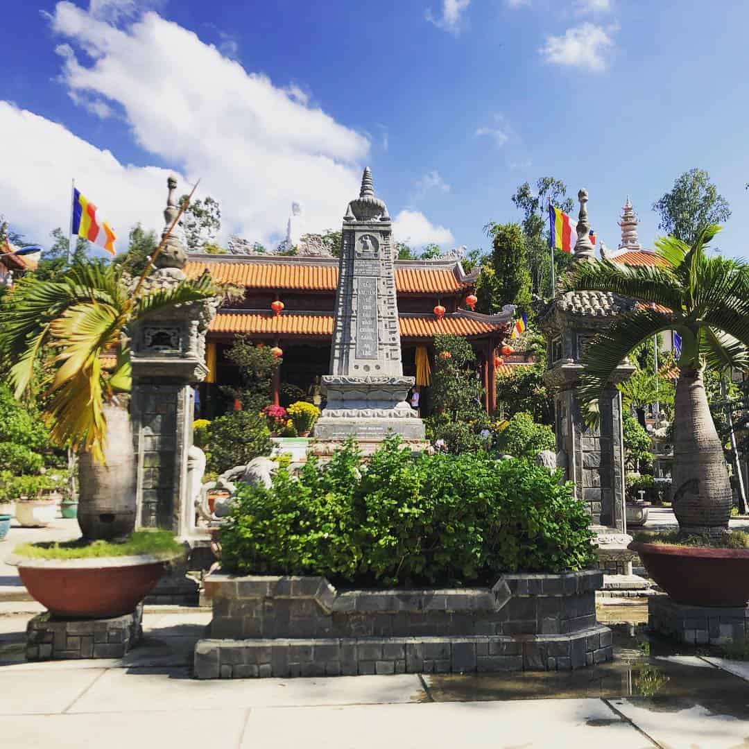 Highlights of Long Son pagoda