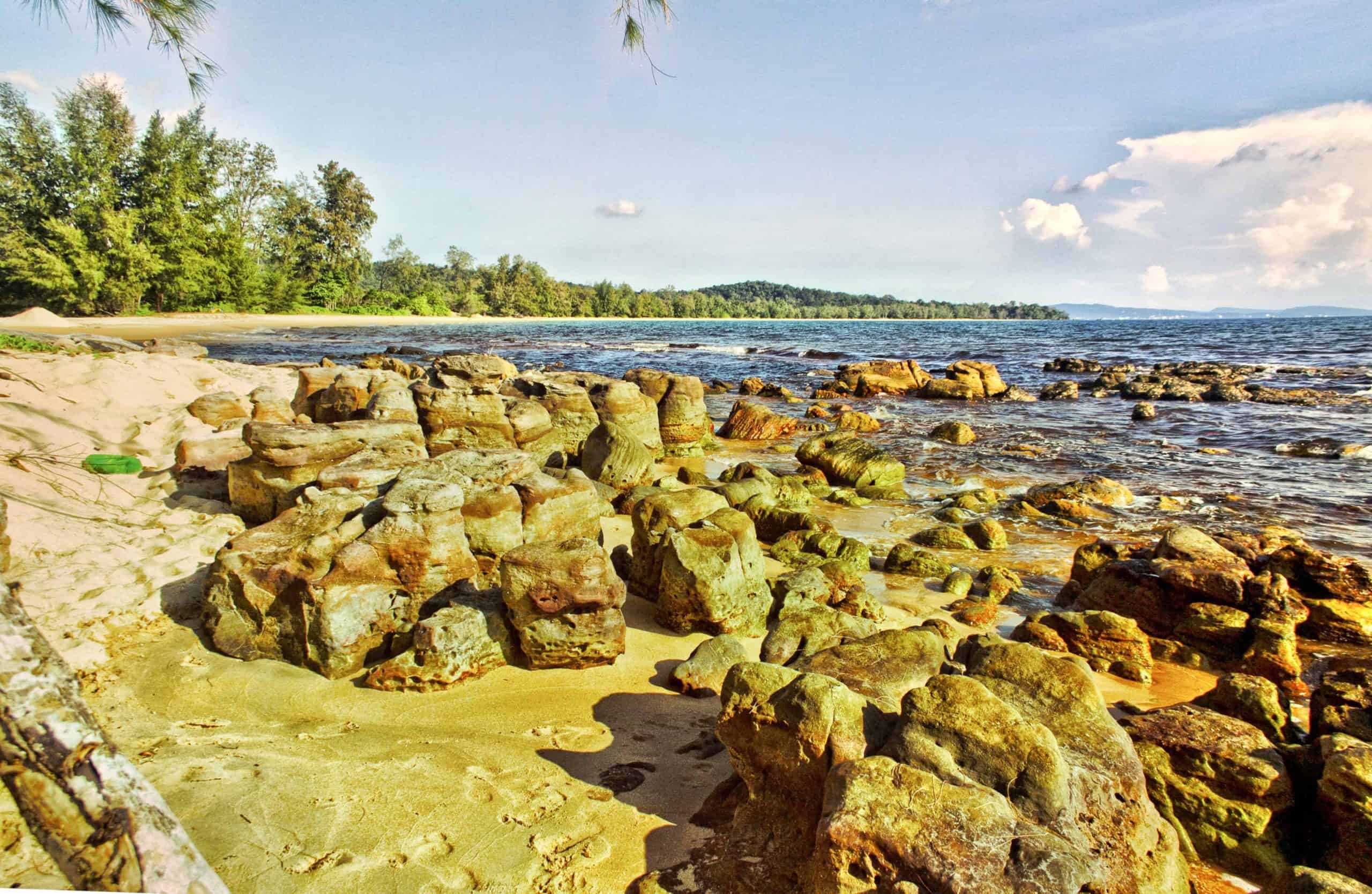 highlights of Vung Bau beach
