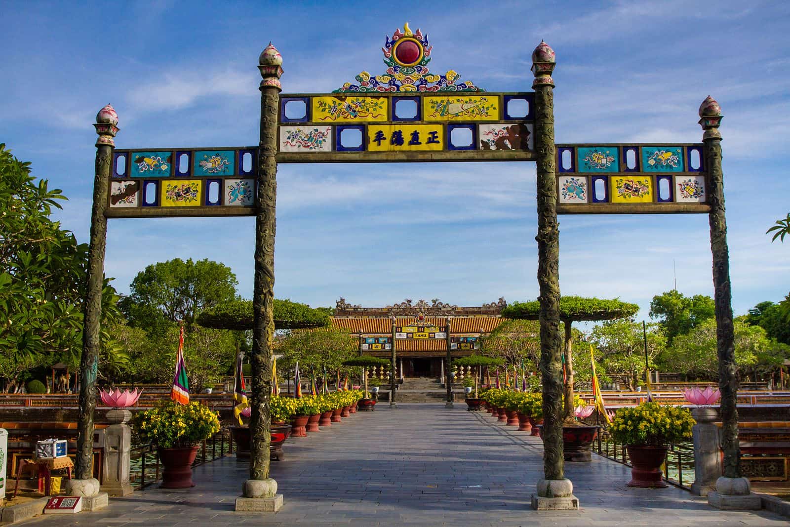 History of Imperial Closure in Hue
