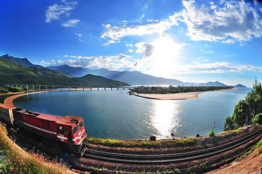 5 Best Ways on How to Get from Hoi An to Hue & Vice Versa
