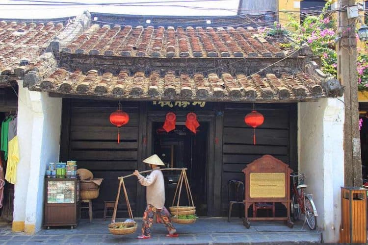 How to Get to Quan Thang Ancient House