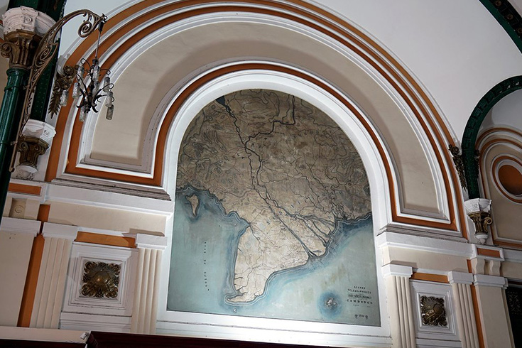 Inside the post office 