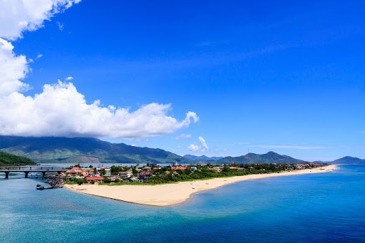 lang-co-bay-overview