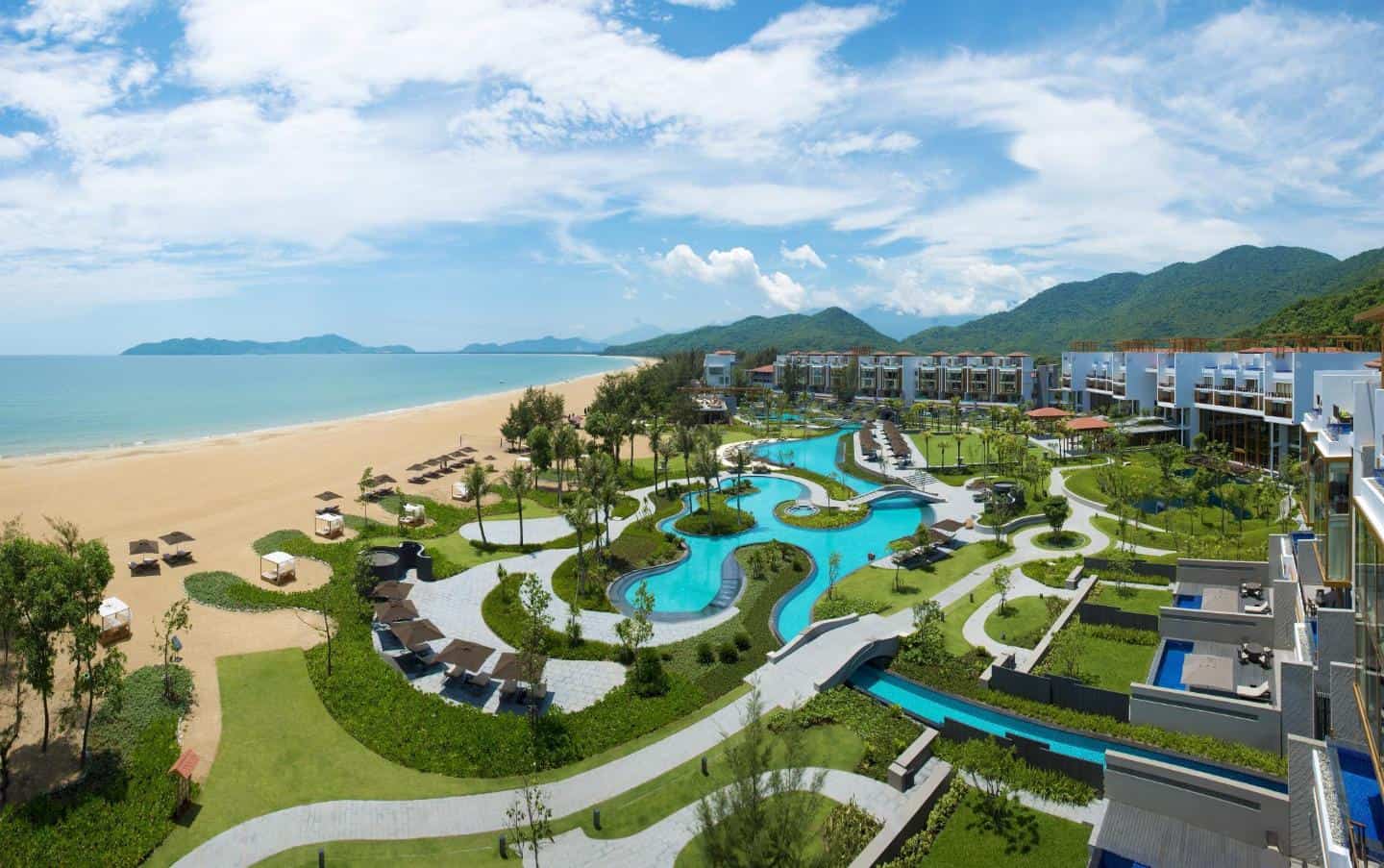 lang-co-beach-resort