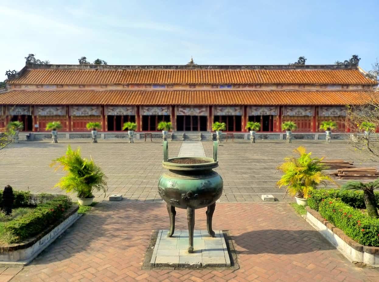 Mieu Thai To Temple Complex