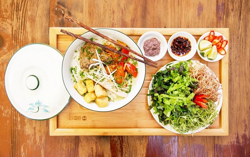 Nearby Hanoi Airport restaurants