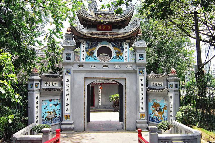 Ngoc Son temple - Hoan Kiem Lake