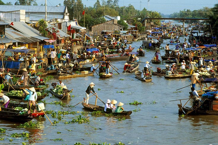 Phung Hiep floating market - popular floating markets in Mekong Delta