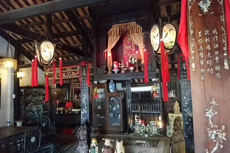 Phung Hung Old House