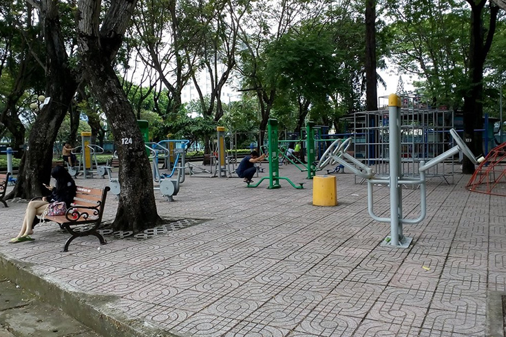 Playground at Le Van Tam park