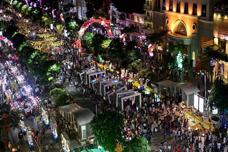 Nguyen Hue Pedestrian Street