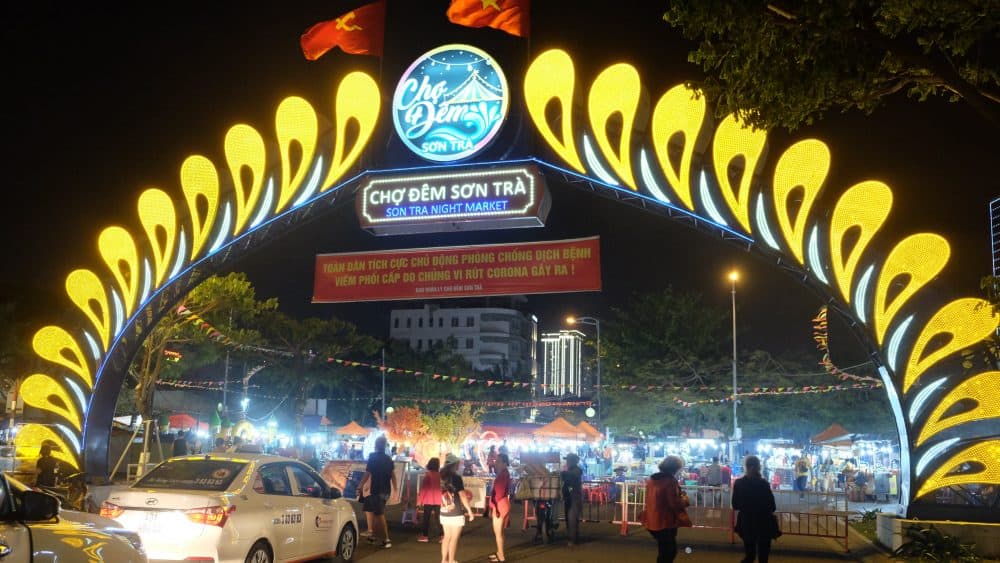 son-tra-night-market