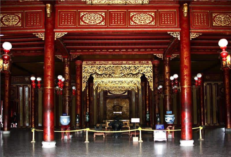 Structure of Thai Hoa palace
