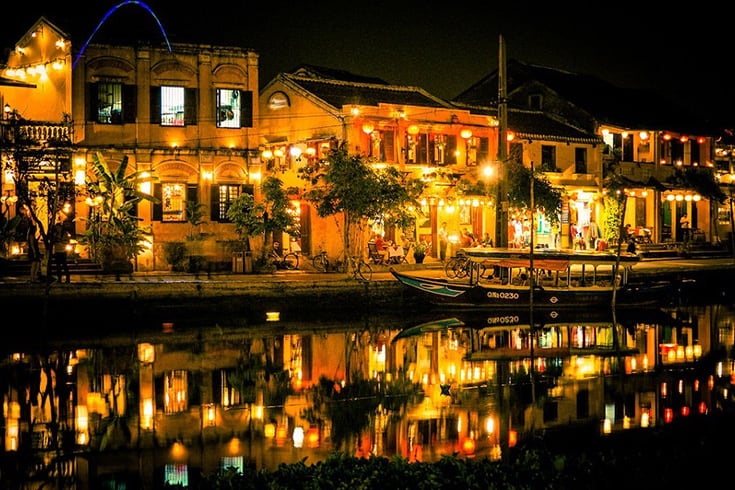 Walking Around Hoi An Ancient Town