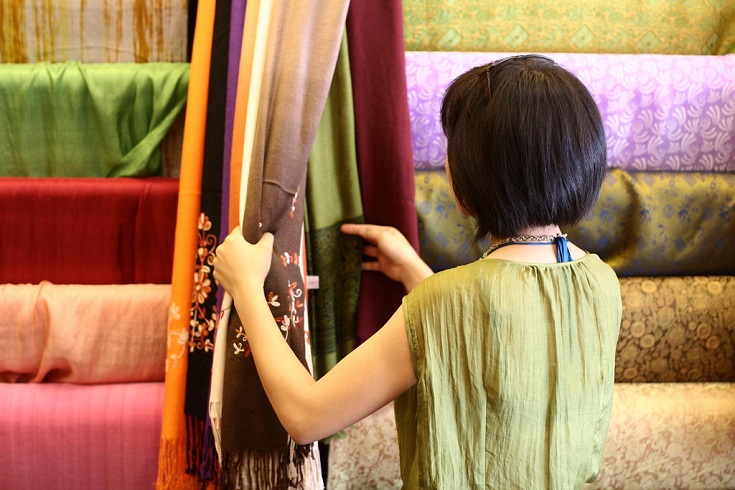 What is silk - Hang Gai Street