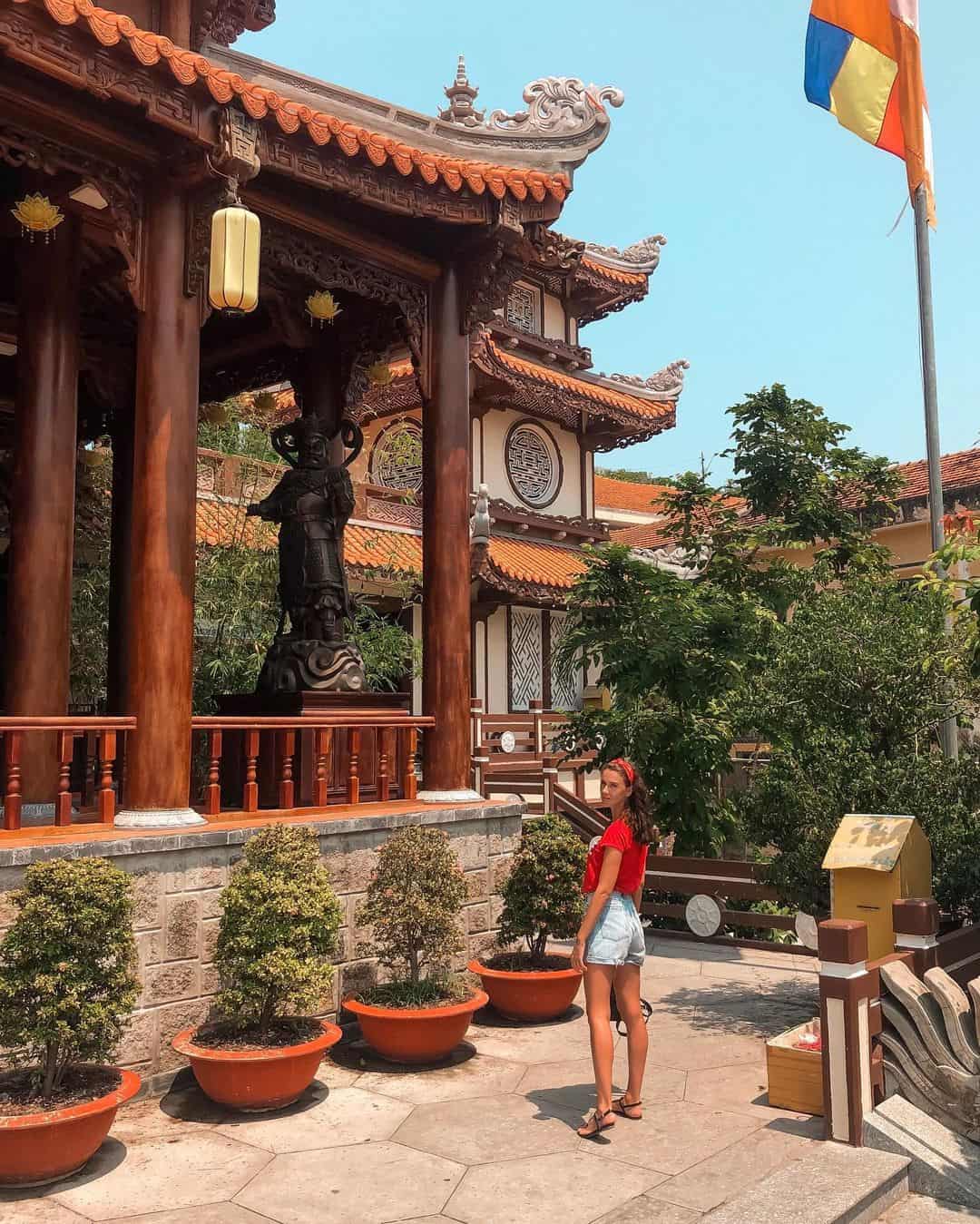 What to do in Long Son pagoda