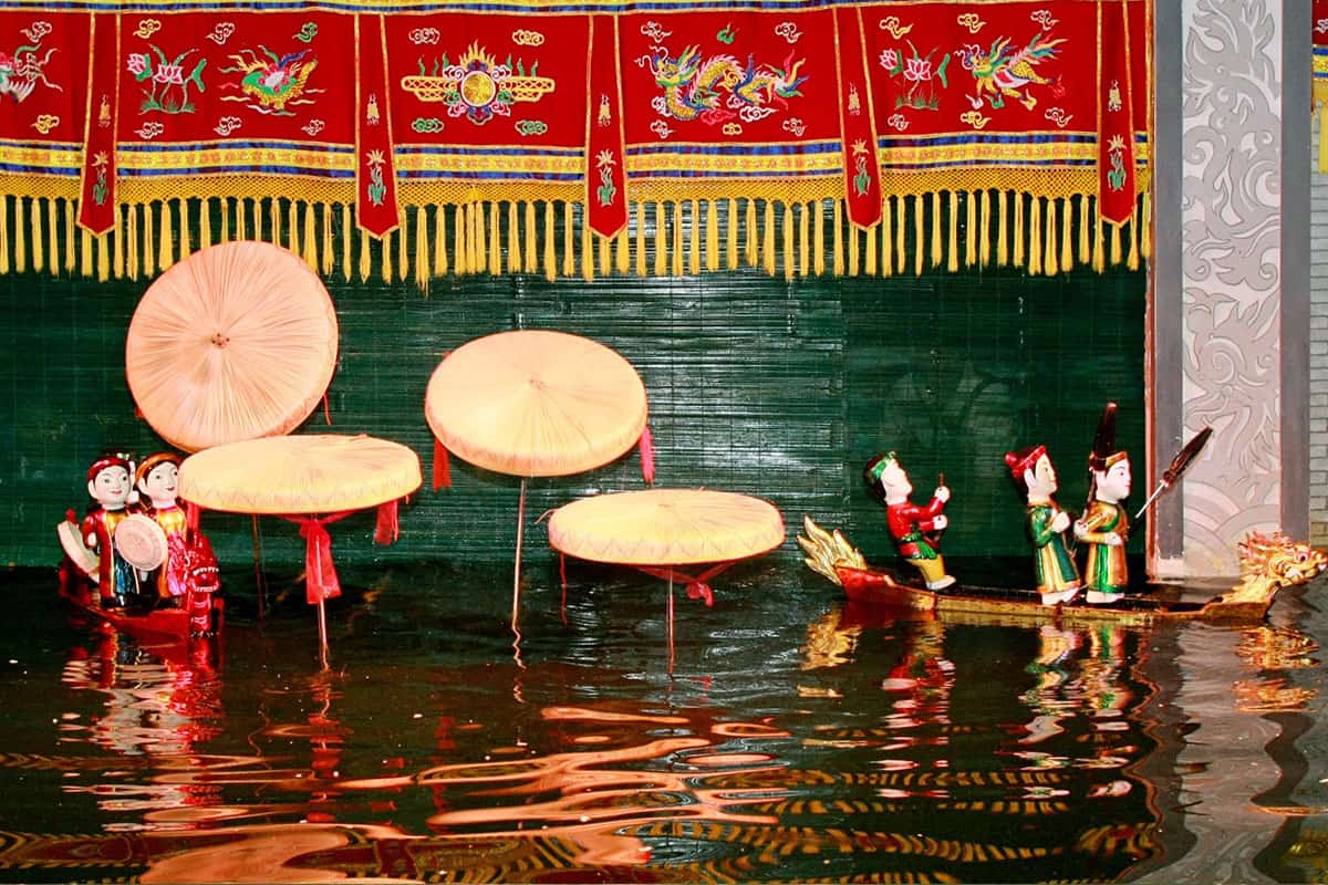 What to do in Water puppet theatre
