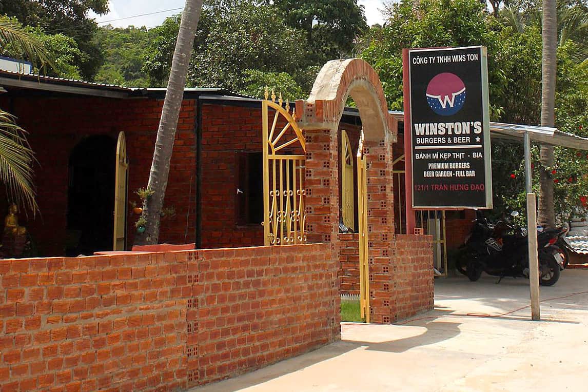 Winston’s Burgers & Beer
